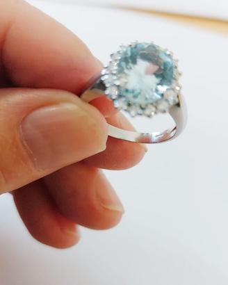 Anello oro 18K incastonata acquamarina K. 2,60