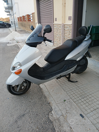 Yamaha majesti 150 4t