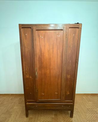 Armadio in legno vintage