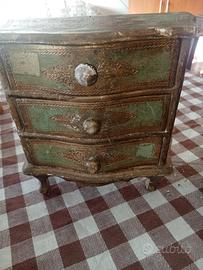 piccola cassettiera da banco 