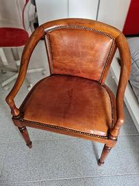 Poltroncina a pozzetto vintage