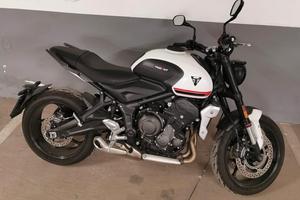 Triumph Trident 660 - 02/2022