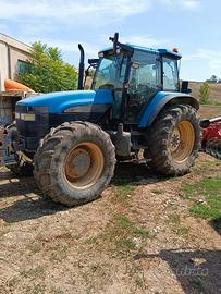 Trattore new holland TM165