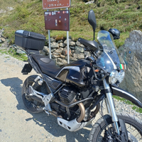 Moto Guzzi V85TT Guardia d'Onore