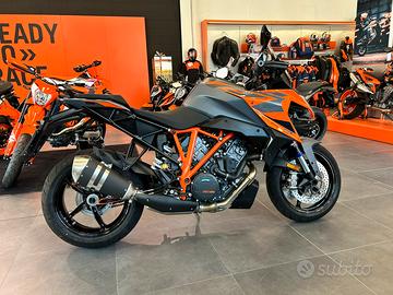 KTM Super Duke GT 1290