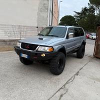Mitsubishi pajero sport
