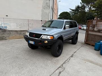 Mitsubishi pajero sport