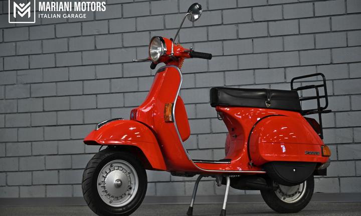 Piaggio Vespa P200E (VSX1T)