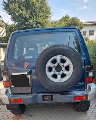 Mitsubishi V20 Pajero