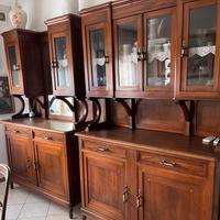 Due mobili da sala /sala da pranzo in legno