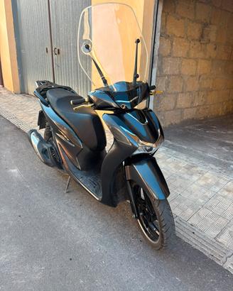 sh 125