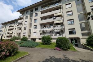 AMPIO APPARTAMENTO IN ZONA SEMICENTRALE