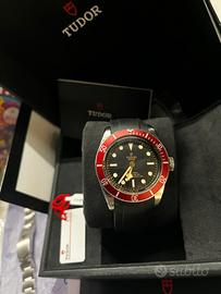 Tudor black bay 79230r in garanzia fino 2027