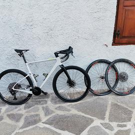 bici gravel berria