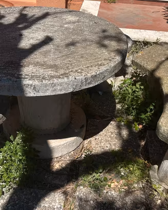 Tavolo in cemento