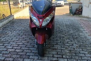 Suzuki burgman 400