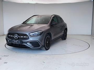 MERCEDES-BENZ GLA-H247 2023 - GLA 200 d AMG Line P