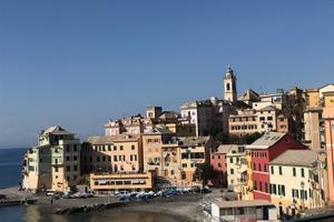 Bilocale con giardino vista mare