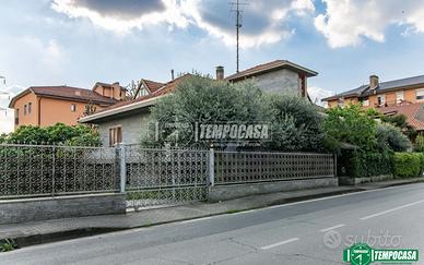 VILLA CON GIARDINO