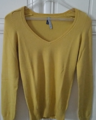 Maglione giallo ocra Bershka