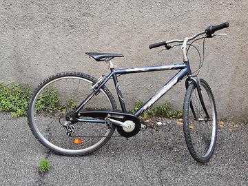 BICICLETTA DI MARCA IN ALLUMINIO 28 POLLICI 