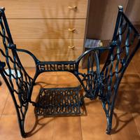 Base macchima da cucire in ghisa