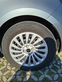gomme + cerchi in ferro + copricerchi 185/65 R 15 