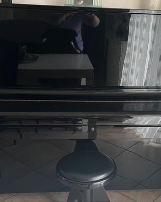 Pianoforte vecchio marca Hanil