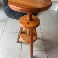Sgabello regolabile a vite in legno