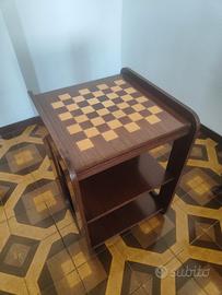  mobile con scacchiera