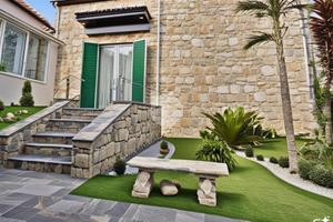 VILLA SINGOLA A LETTERE