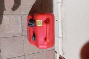 Tanica benzina  dedicata fuoribordo Yamaha