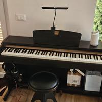 pianoforte Yamaha clavinova