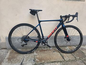 Giant TCX Advanced Pro ciclocross carbonio ruote