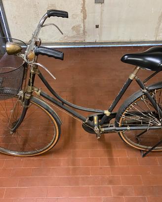 Bicicletta da donna da restaurare