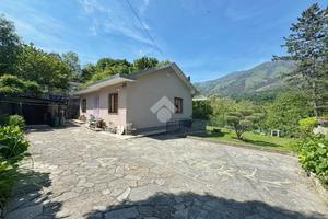 VILLA SINGOLA A VAL DELLA TORRE