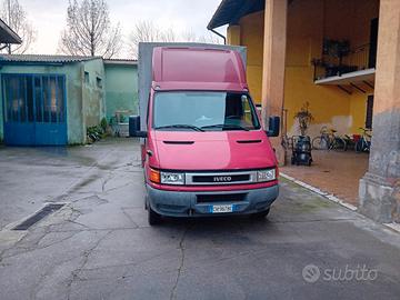 Daily 35 c12 hpi con sponda idraulica