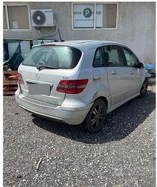 MERCEDES CLASSE B ANNO 2010