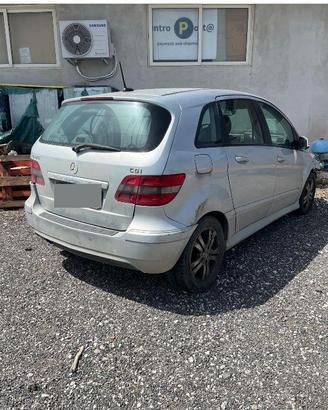 MERCEDES CLASSE B ANNO 2010