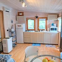 roulotte con veranda in camping