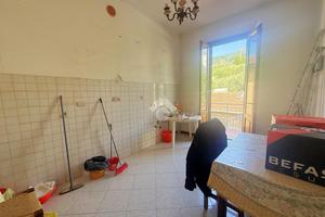 4 LOCALI A MONTALE