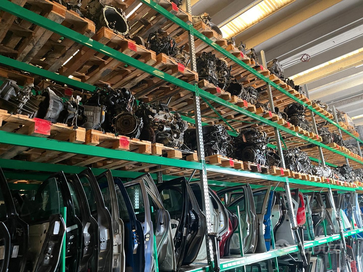 Subito - AUTODEMOLIZIONI DEL FRATE - Motore 8h01 207 2013 1.4hdi 50 ...