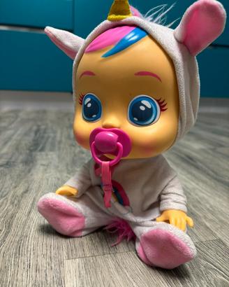 Cry Babies – Bambola interattiva unicorno