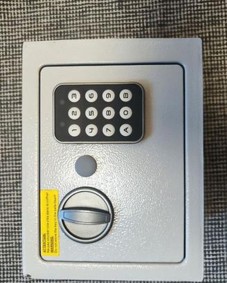 Cassaforte elettronica con chiave - funzionante