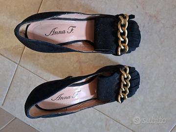 Décolleté particolari con frange firmate