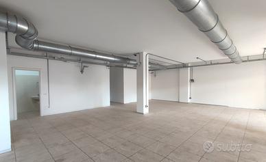 Laboratorio open space vicinanze Strada Francesca