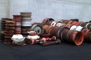 Assortimento di cerchi agricoli/edili e assali pe