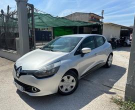 Renault Clio 1.2 75CV 5 porte x Neopatentati