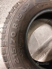 4 pneumatici camper 215/70 R15 Continental estivi