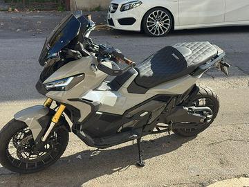Honda x adv